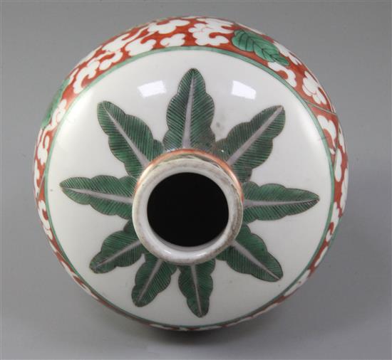 A Chinese famille verte meiping, 19th century, height 19cm, slight faults